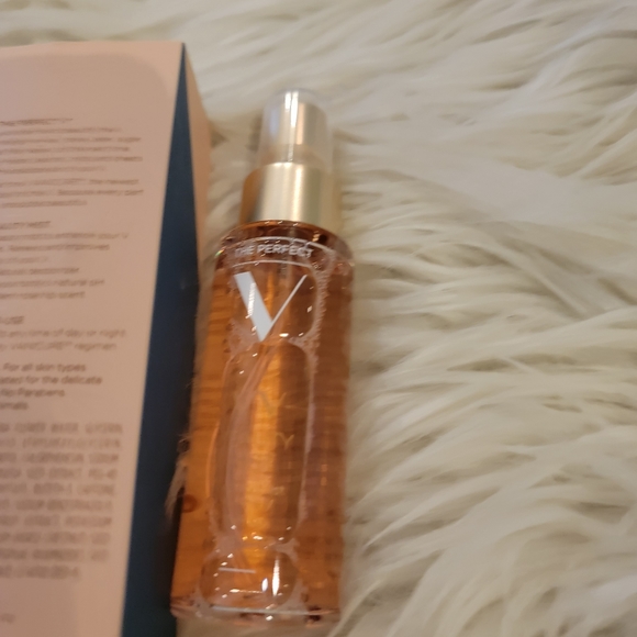 The Perfect V - VV Beauty Mist - Picture 4 of 10
